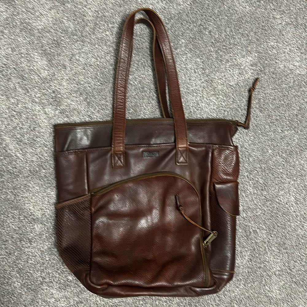 Duluth Trading Co Vintage Leather Bag